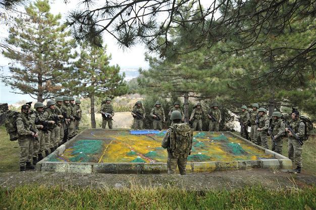 No exemption from military service on agenda, Turkish PM Davutoğlu says