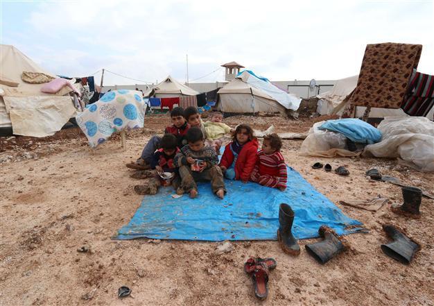 UN extends cross-border aid delivery to Syria for a year