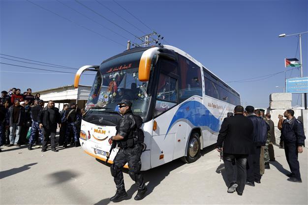 Ministers arrive in Gaza to kickstart reconstruction