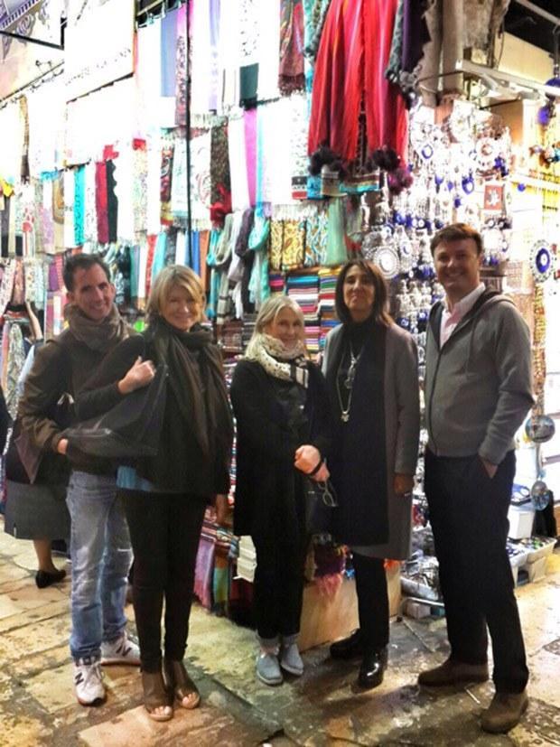 Martha Stewart buys fake designer bags in Istanbul