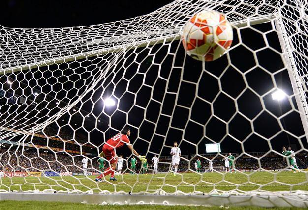 UAE promises new stadium, fans for Asian Cup