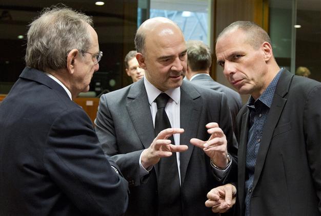 Greece gets half-billion-euro lifeline