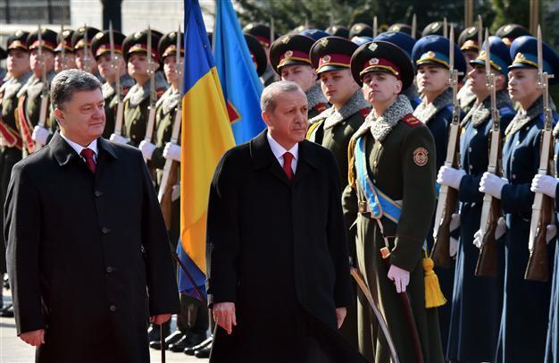 Energy and Crimean Tatars top agenda as Erdoğan visits Ukraine