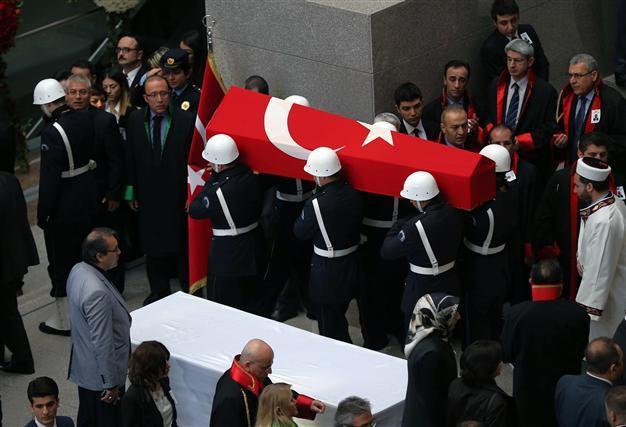 Turkey’s opposition furious at gov’t over failure in deadly hostage-taking