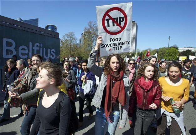 Thousands march in Europe against US-EU free trade pact