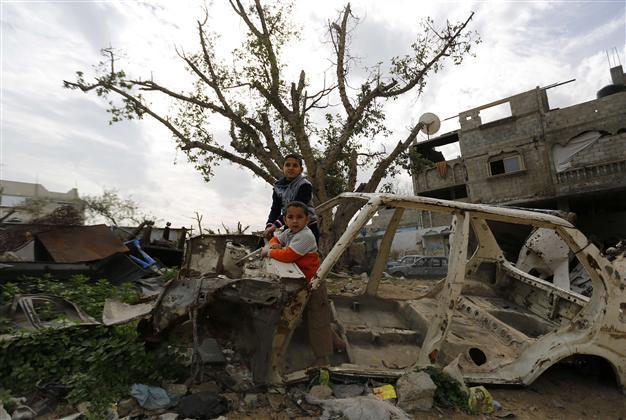 Rights group chides Israel policy of bombing Gaza homes