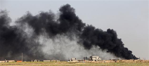 Iraqs largest oil refinery under threat from ISIL: US