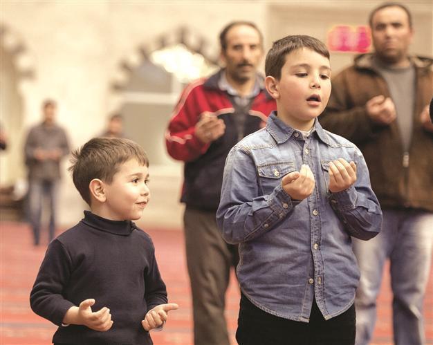 Free speech and human rights in decline in Turkey, survey reveals