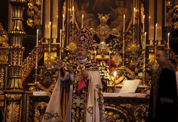 12 crypto-Armenians from Dersim baptized in Istanbul