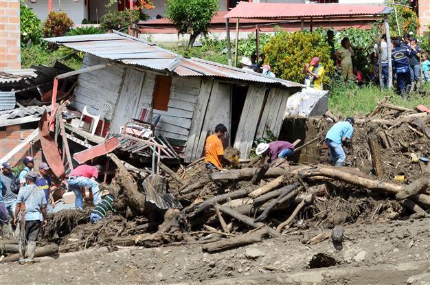 At least 61 dead in Colombia landslide: Officials