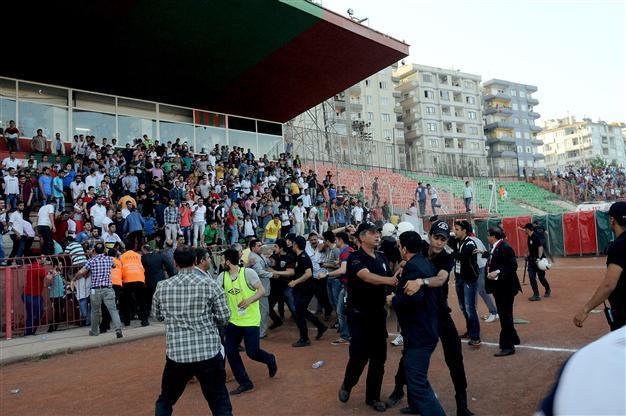 Turkish fans riot over disputed penalty