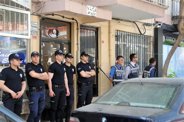 Istanbul police arrest 52 on illegal trading charges