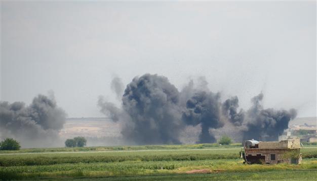 Sweden asks Turkey for help finding ISIL-bound nationals