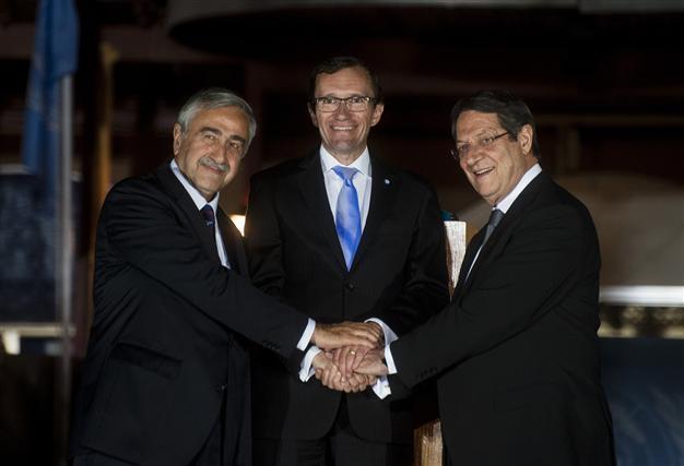 Cyprus talks to restart on May 15