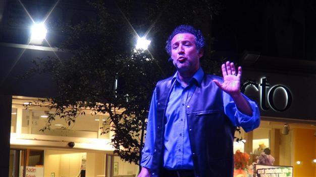 Play hits the street in Turkey’s Edirne after state denies permission