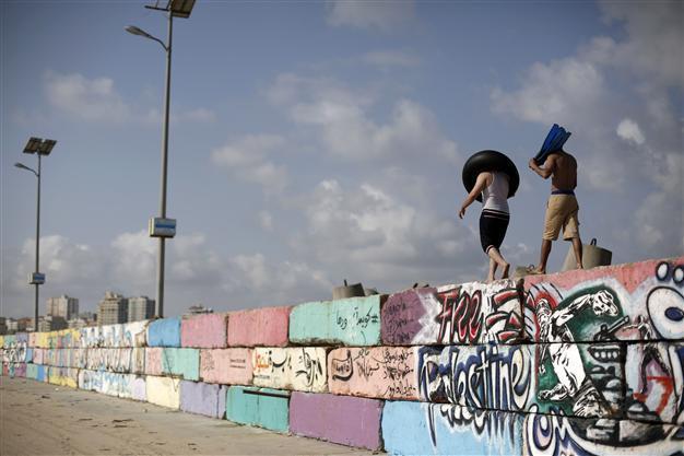 Gaza’s economy ‘on verge of collapse’ says World Bank