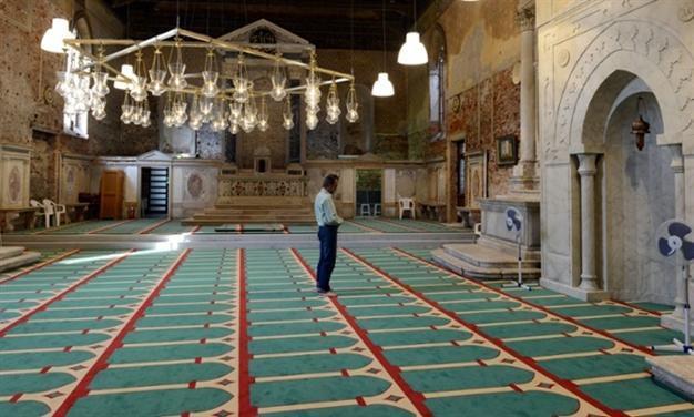 Church-turned mosque closed in Venice