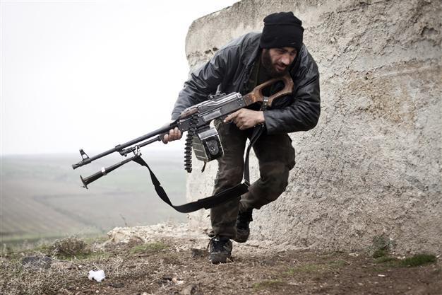 Syrian rebel group ready to quit anti-ISIL fight: Report