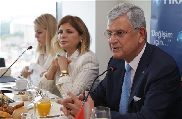 Turkish minister to EU: Lift visas or we’ll cancel key deal