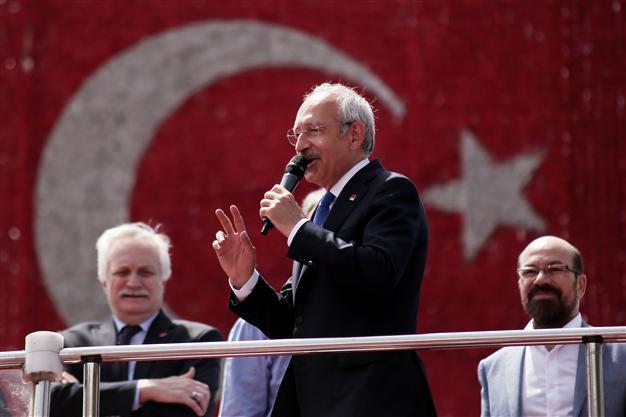 CHP leader vows to end poverty in Istanbul rally