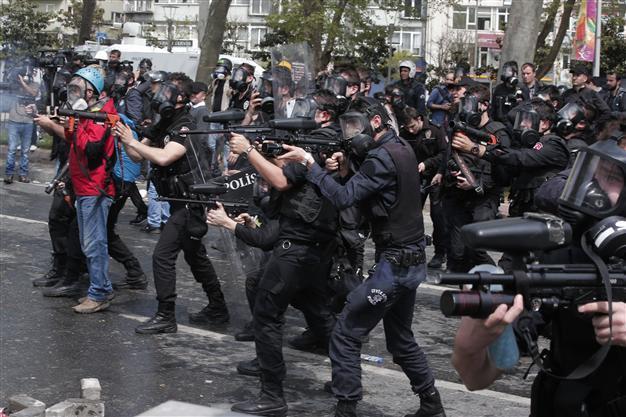 Turkish govt opens new riot police and special operations departments