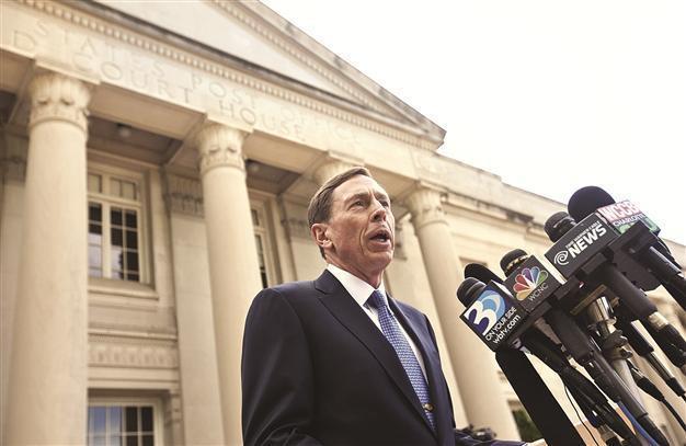 Petraeus sentenced to 2 years’ probation for military leak
