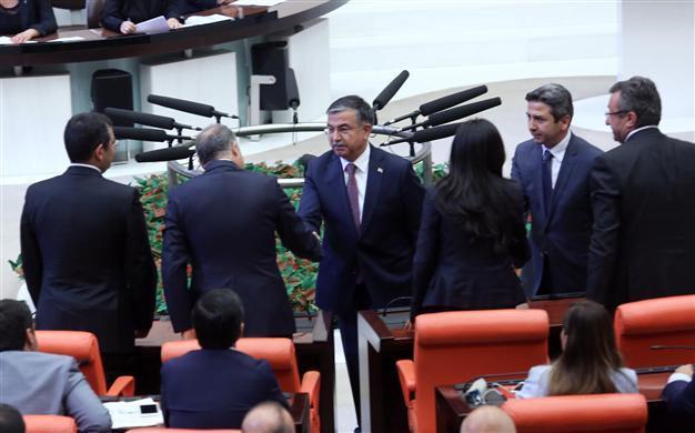 No coalition on horizon before end of Eid al-Fitr