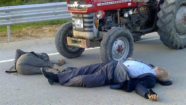 Father, son kill each other on Turkish highway