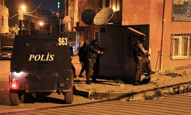 Three suspects detained in raids against DHKP-C in Istanbul