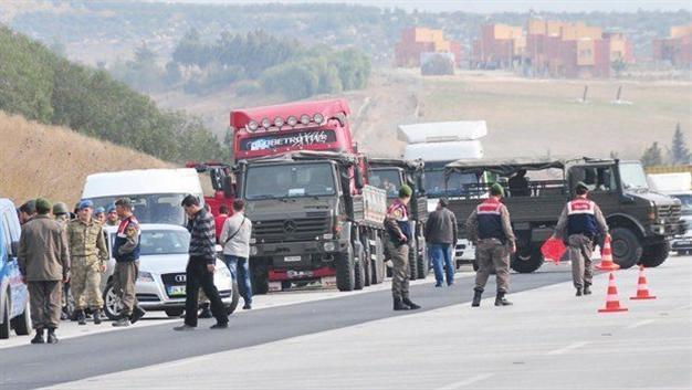 Four prosecutors arrested in Syria-bound intel trucks case transferred to Ankara