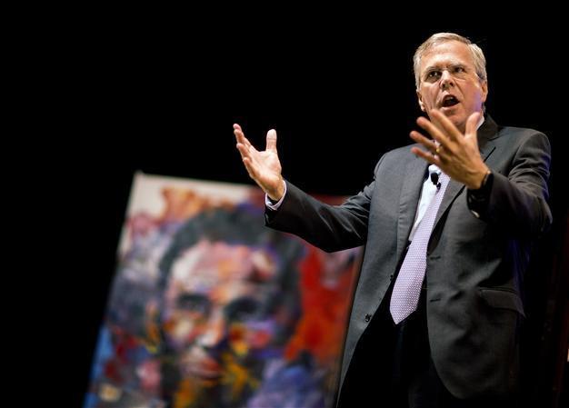 Bush, Clinton trade blame over Iraq war