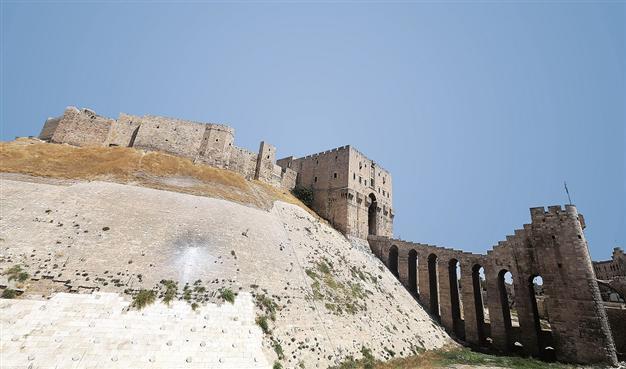 Syria archaeological sites looted ‘on industrial scale’