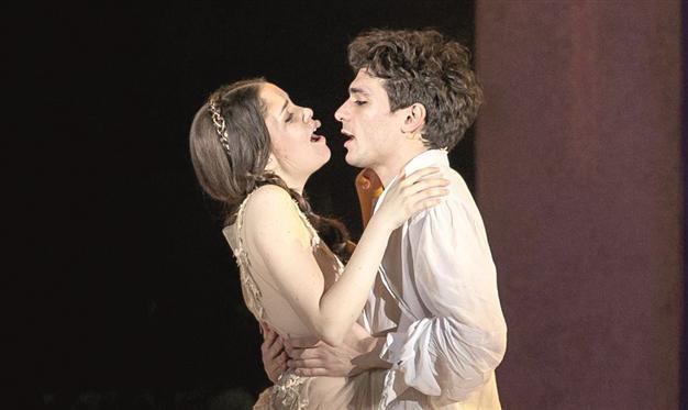 Romeo and Juliet in Istanbul again