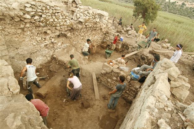 Support for excavations on the rise