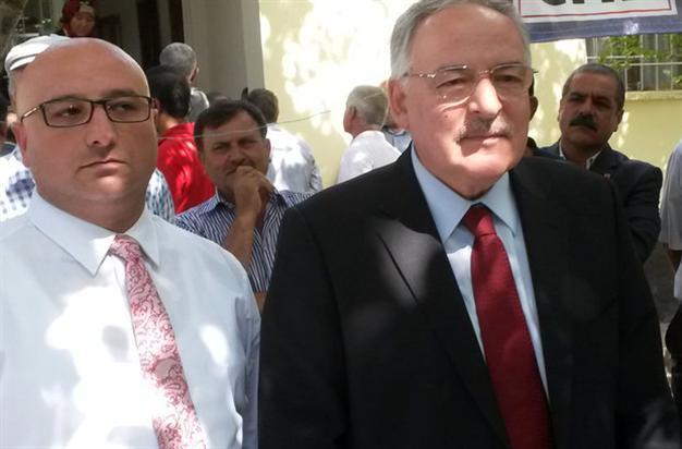 CHP says has no votes to slide to HDP