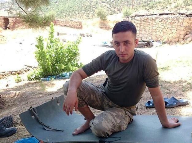 Civilian-dressed soldier killed while walking to work in PKK attack