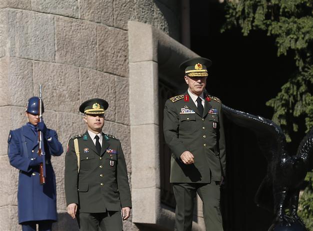 Turkish chief of staff hosts Qatari counterpart