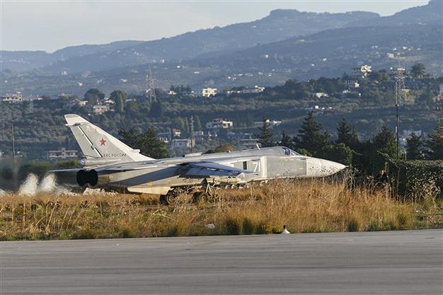 Turkey, Russia differ on how jet was downed on Turkey-Syria border