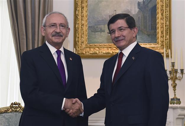 Erdoğan’s rallying belittles Davutoğlu: CHP head