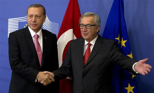 EU sets October 2016 as date for visa exemption for Turkish citizens