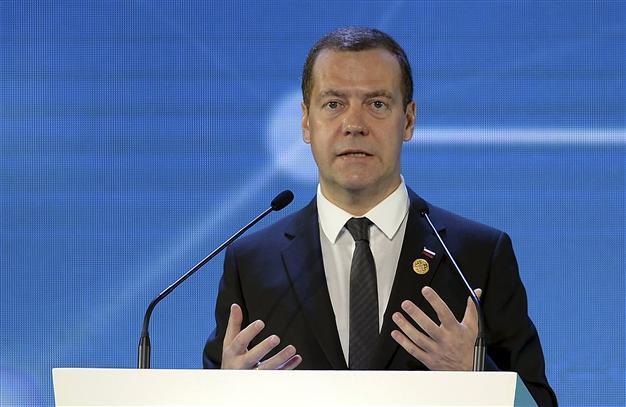 Russian officials order retaliatory economic measures against Turkey