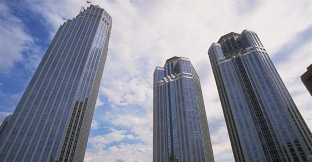 Banking sector profits up by 5.6 pct in 2015