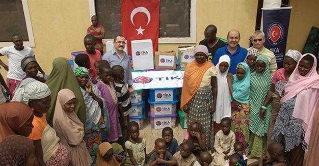 Turkish agency provides food aid to Nigerian refugees
