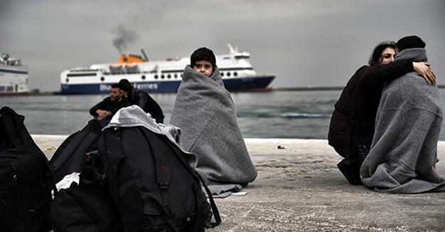 Athens says backs Turkish observers on islands