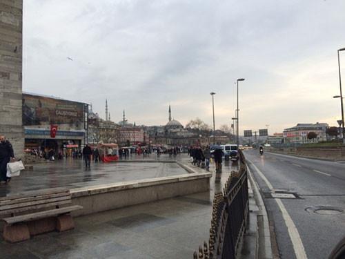Istanbul deserted after suicide attack: Four looks around the city