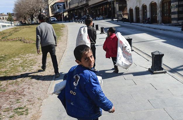 Turkish Red Crescent to build first migrant readmission camp in western Turkey