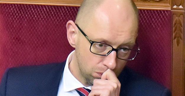 Ukraine PM Yatsenyuk announces resignation: report