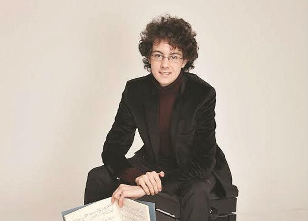 Turkish stars visit home on CRR stage