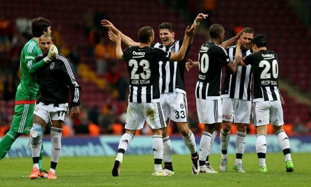 Beşiktaş beats Galatasaray to tighten grip on league title
