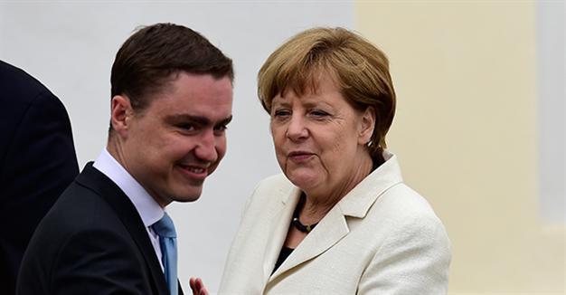 Estonian PM doesnt rule out taking refugees direct from Turkey